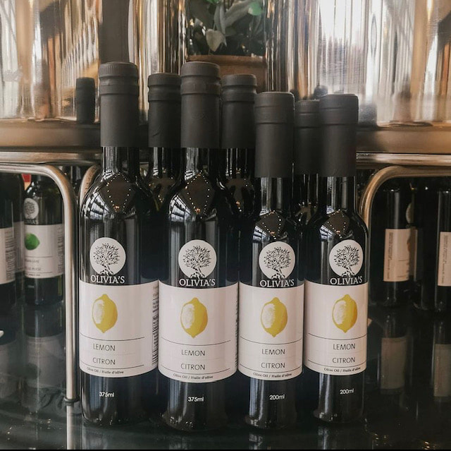 multiple sizes of lemon olive oil bottles